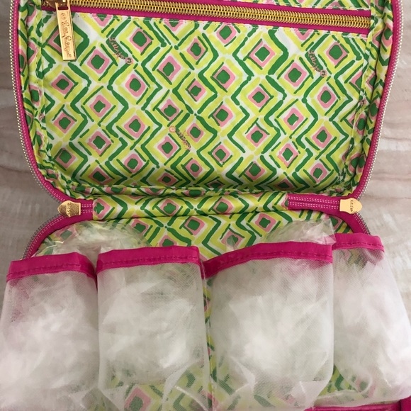 ✖️SOLD - Lilly Pulitzer for Target Travel Case - Picture 3 of 5